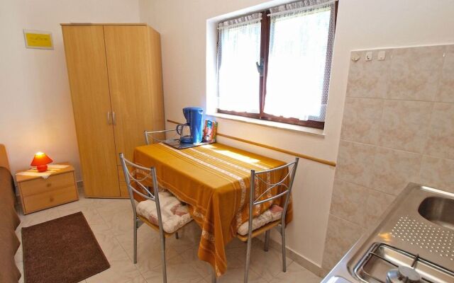 Apartment 535