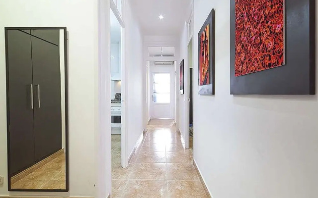 Bhm1-050 Chic And Spacious Apartment