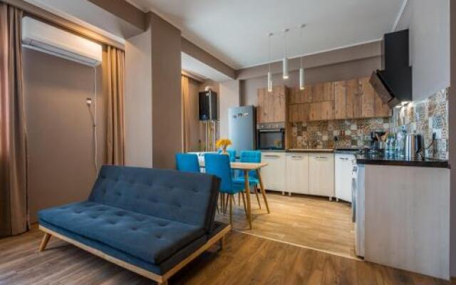 Spacious 76 qm Apartment Near City Center