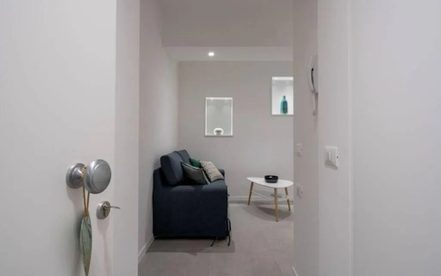 Ormesini Courtyard Apartment