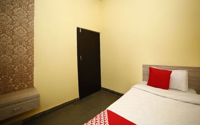 OYO 17326 Aashirwad Guest House