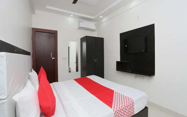 OYO 37381 Hotel The Elite Inn