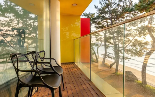 Boryeong Lavar Pool Villa