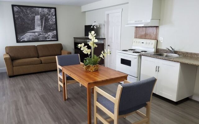 Surrey Central Inn