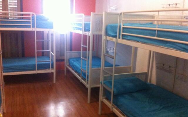 MKS Backpackers Hostel - Dalhousie Lane