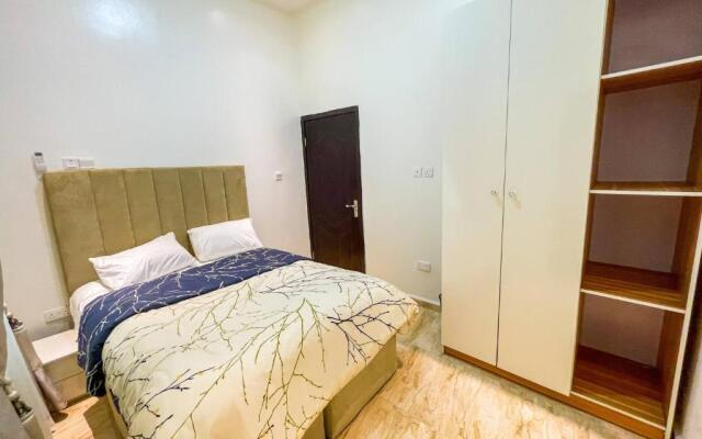 4 Bedroom Luxury Entire Apartment With Wifi