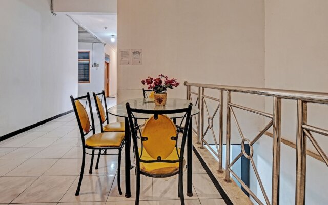 Collection O 92864 Mitra Residence
