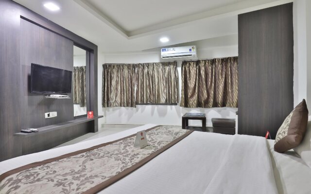 Nova Hotel Cross Road by OYO Rooms