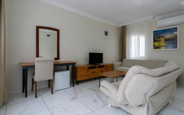 Sude Beach Resort Hotel