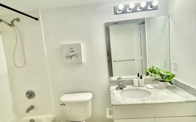 Brickell Miami 2Br Condo Top Amenities City Bay View