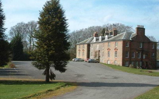 Lockerbie Manor