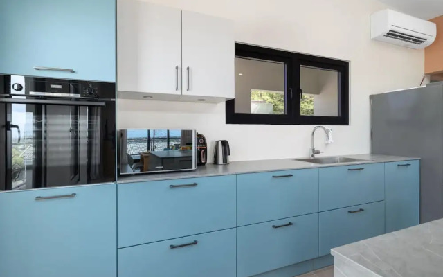 Brand NEW 2br2ba Sunset Ocean Views Balcony