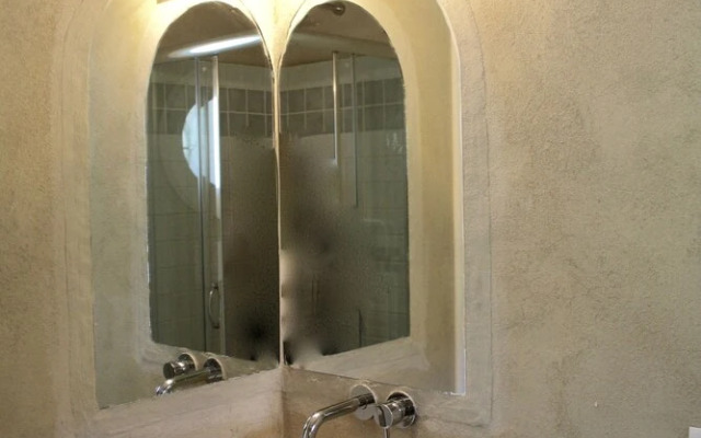 White Lilac romantic B&B adults only