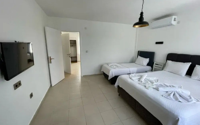 Parli Hotel