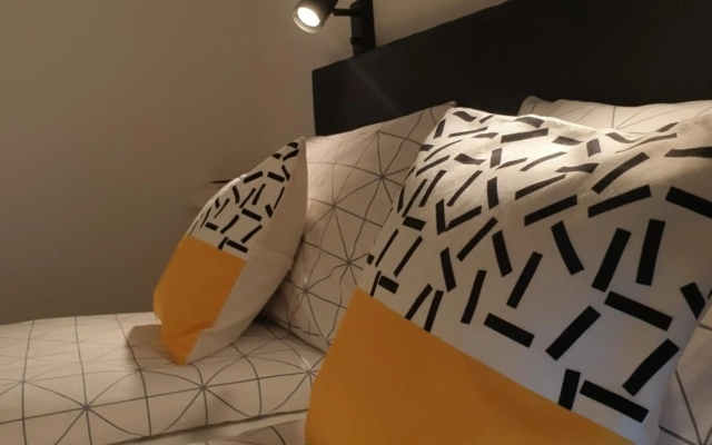 Apartment 12-09