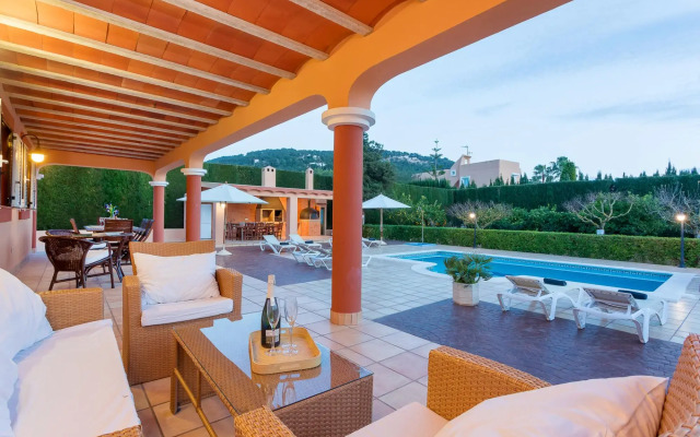 Villa in Ibiza Town Sleeps 12 - Villa Tino