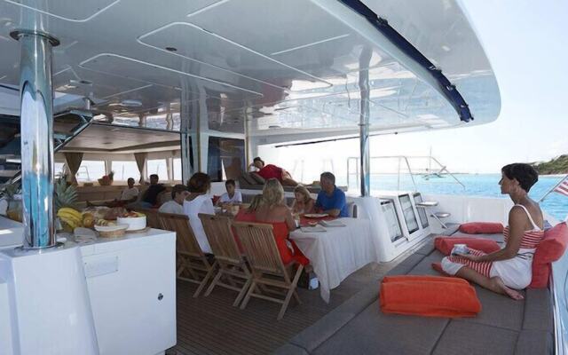 Dream Yacht Charter Private Crewed Yacht