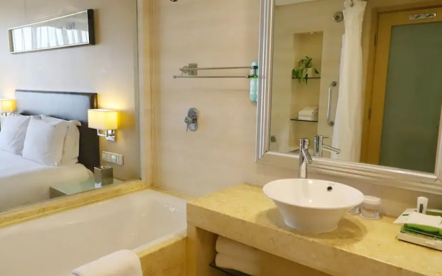 Qingdao  Parkview Holiday Hotel