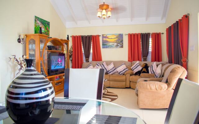 Ocho Rios Villa at The Palms VI