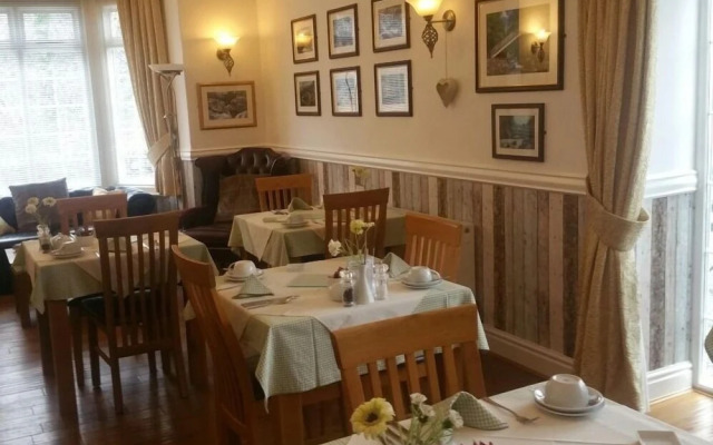 Oakfield House B&B