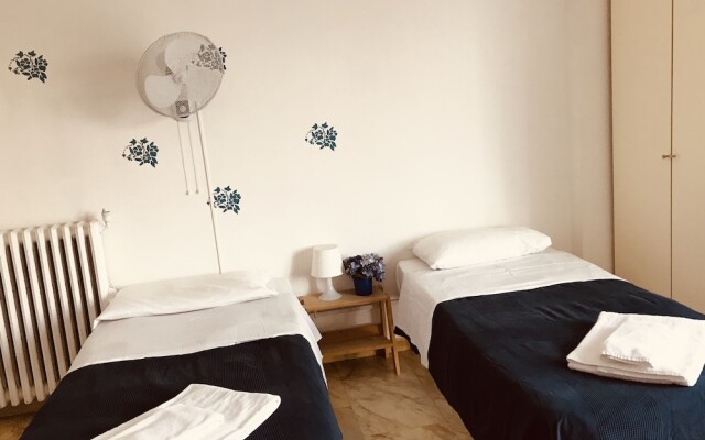 Boarding House International