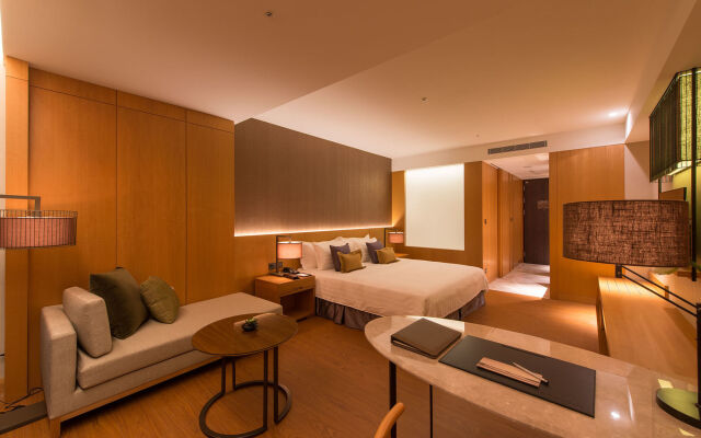 Everrich Golden Lake Hotel