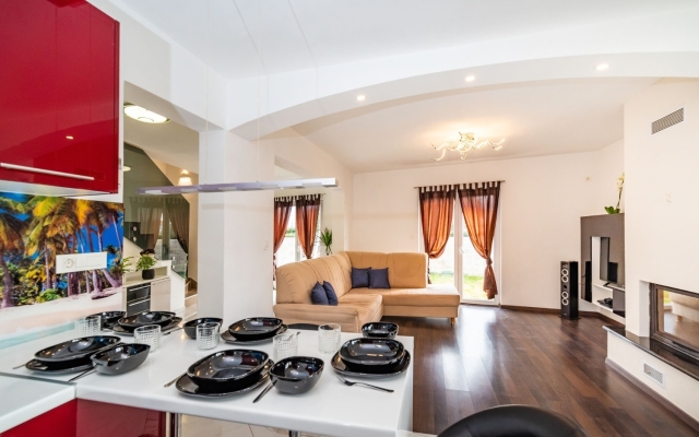 Holiday house Tome - comfortable & modern: Nin, Zadar riviera