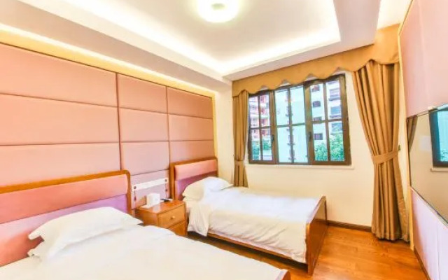 Longshore Resort Hotel