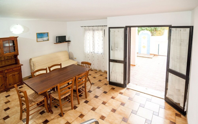 Lolivastro Three-room Residence