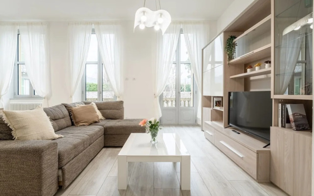 Mugiasca Modern Apartment by Wonderful Italy