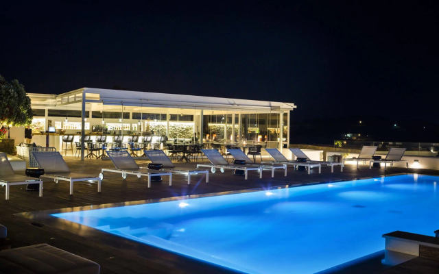 Amyth of Mykonos Super Paradise