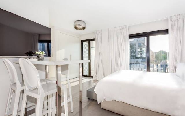 by RiVA - Chic, Contemporary Studio in Puerto Banus Gardens