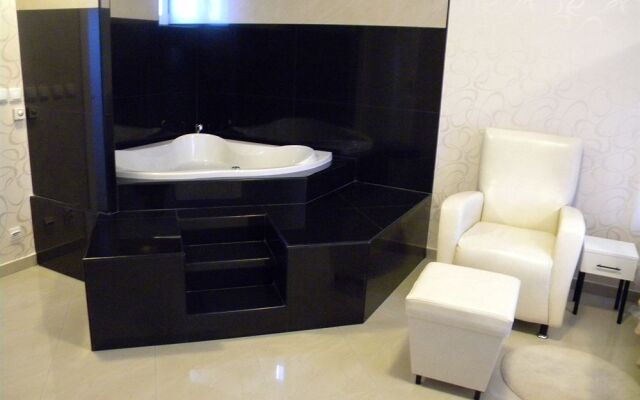 Dash Hotel
