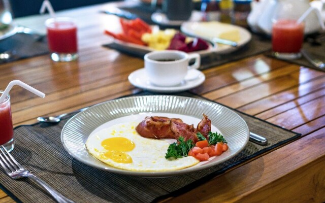 Villa Shantika by Villa Finder