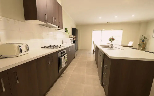 Newly Modern Home for Big Group near SC