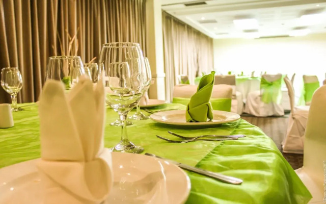 Holiday Inn Leon by IHG