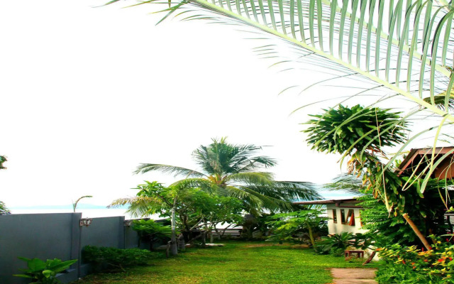 The Boardroom Beach Bungalows