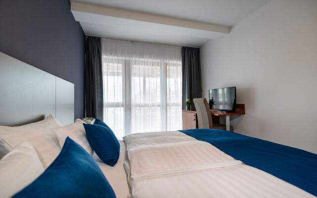 Hotel Yacht Wellness & Business
