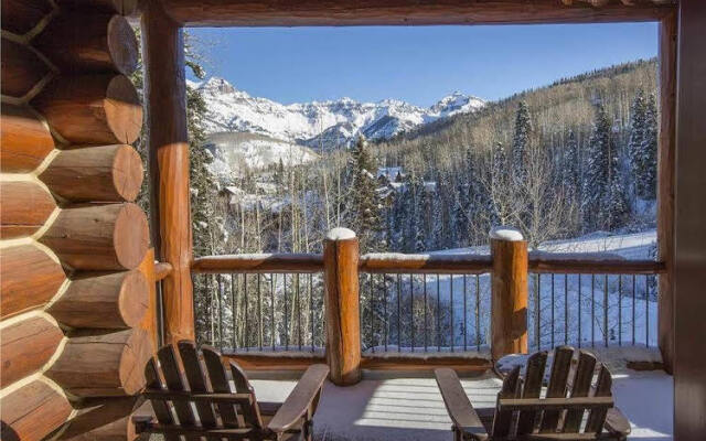 Tristant Townhomes on the Creek by Telluride Resort Lodging