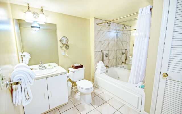 Club Wyndham Newport Onshore