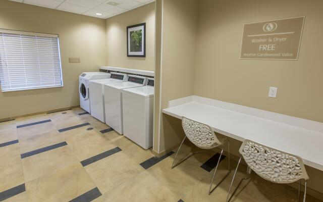 Candlewood Suites : Overland Park - W 135th St by IHG