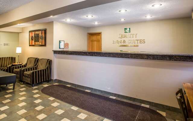 Quality Inn & Suites Marinette