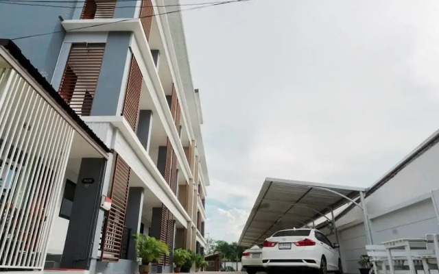 Wuttiwan Apartment