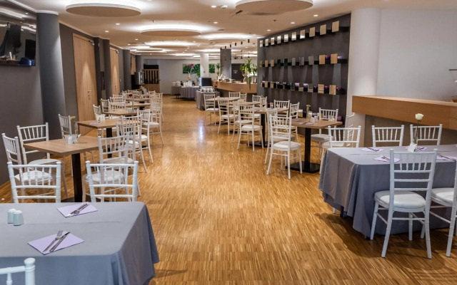 Hotel Academia