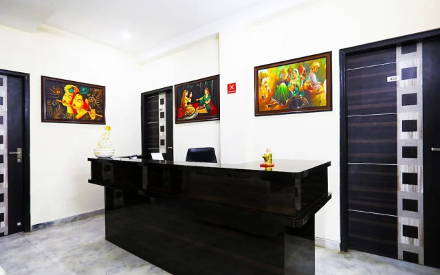 OYO 9382 Hotel Homestay