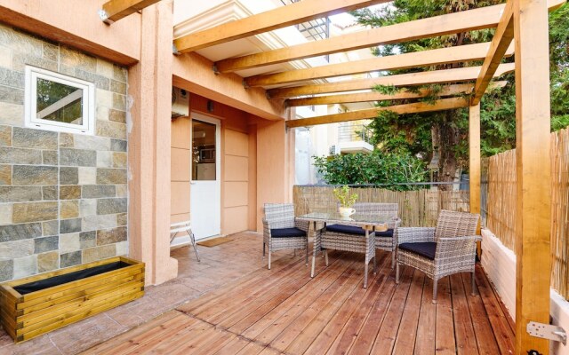 Impeccable 1-bed Apartment in Schinias Beach
