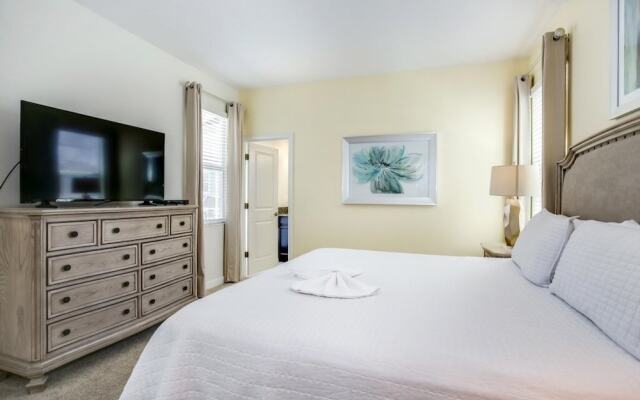 1585tempo 5 Bedroom Home by RedAwning