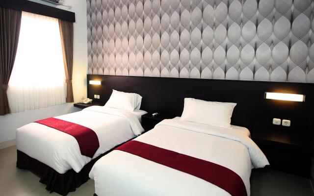 Grand Hotel Sampit