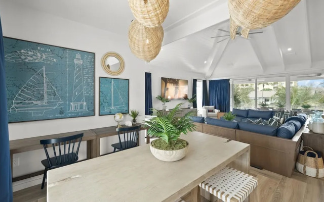 Maritime Manor in Siesta Key