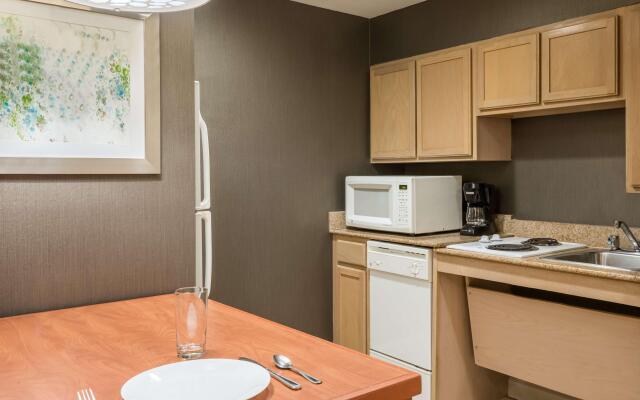 Homewood Suites By Hilton Orlando-Nearest Universal Studios